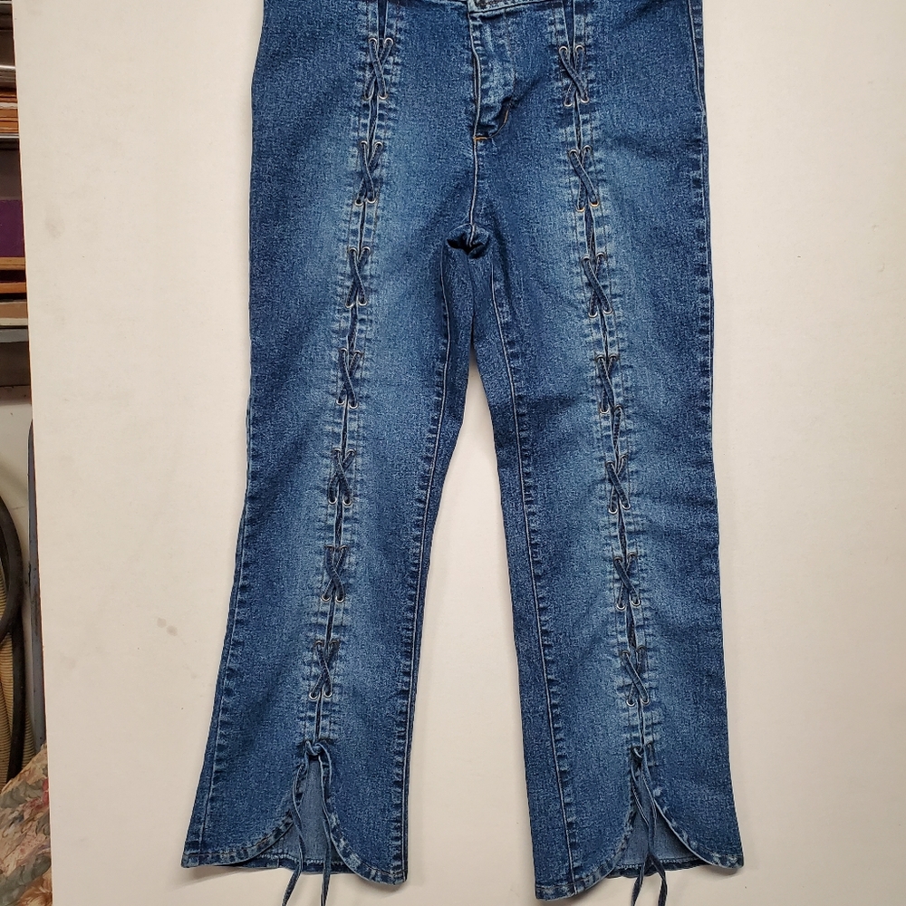 Vintage Laced Capri Jeans